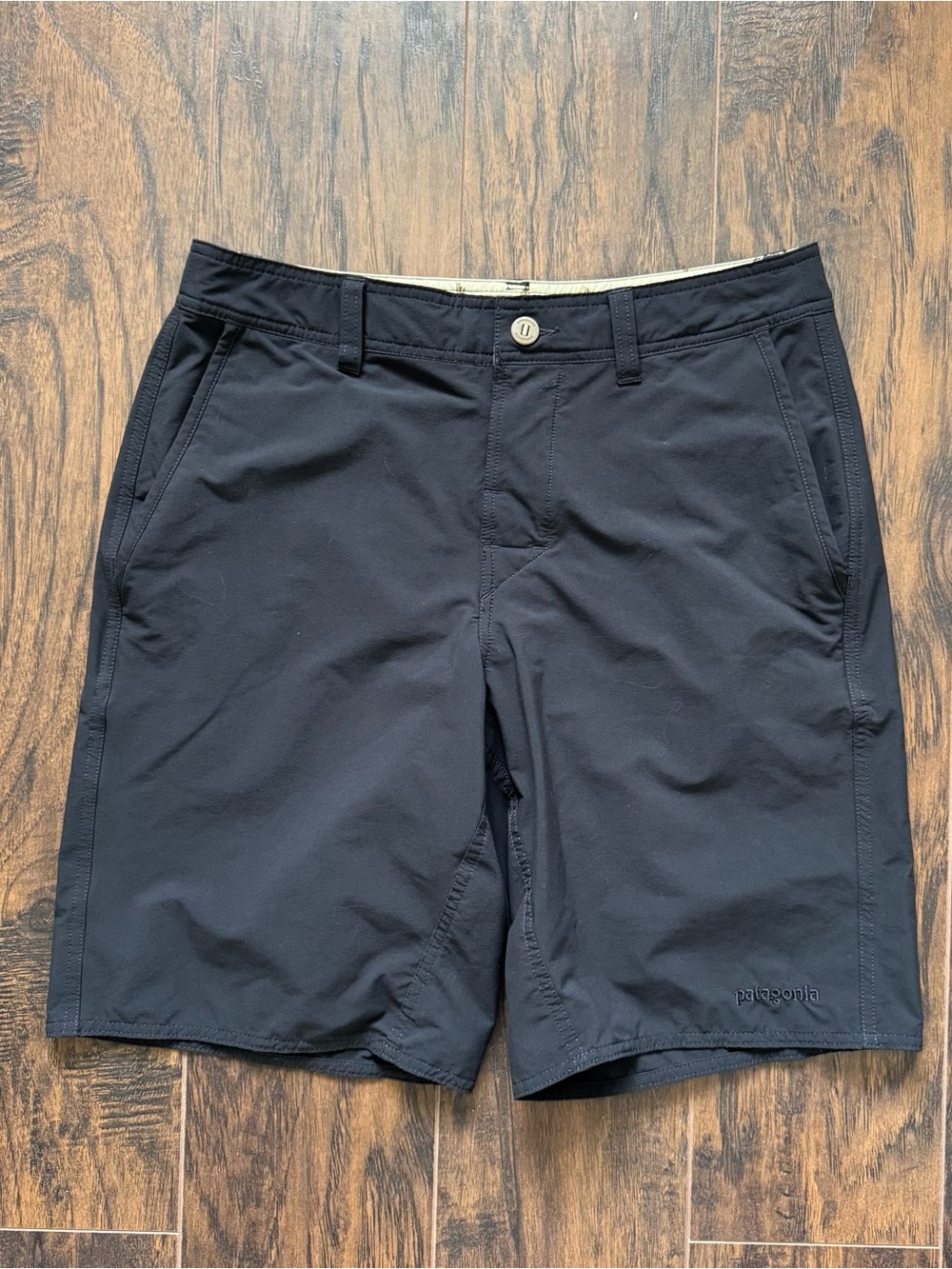 Patagonia Size 32 Black Casual Shorts